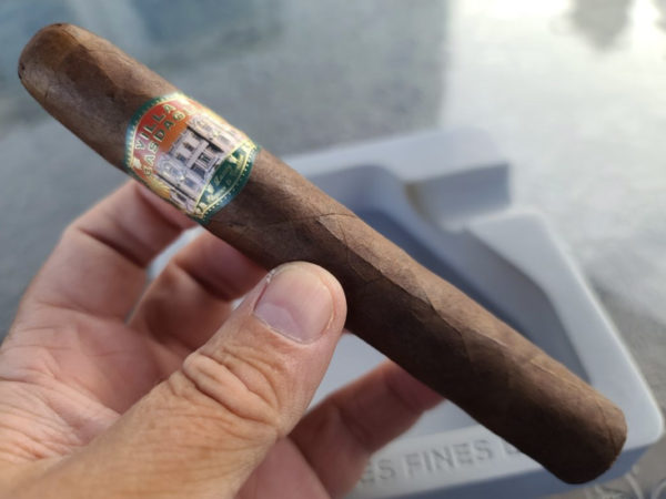 Villa-Casdagli-Toro_review_Simply_Stogies